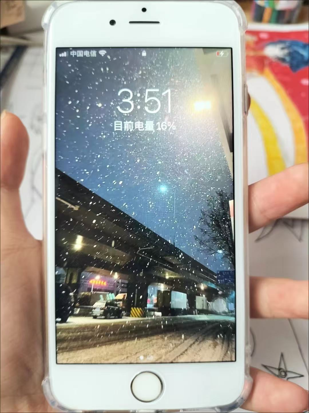 9成适用于苹果6sp透明手机壳大屏通用学生（红）