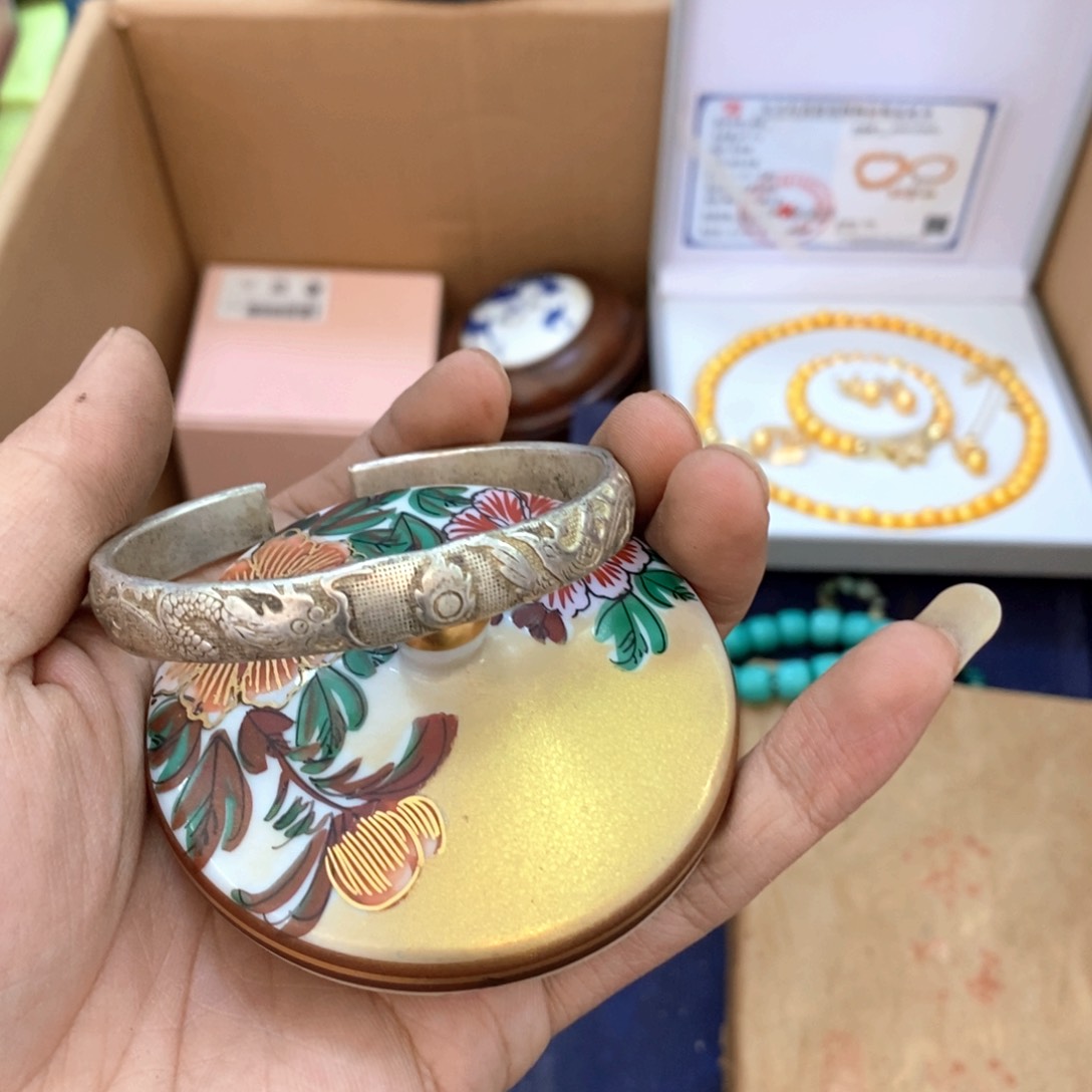 瓷片哈哈哈哈哈哈哈