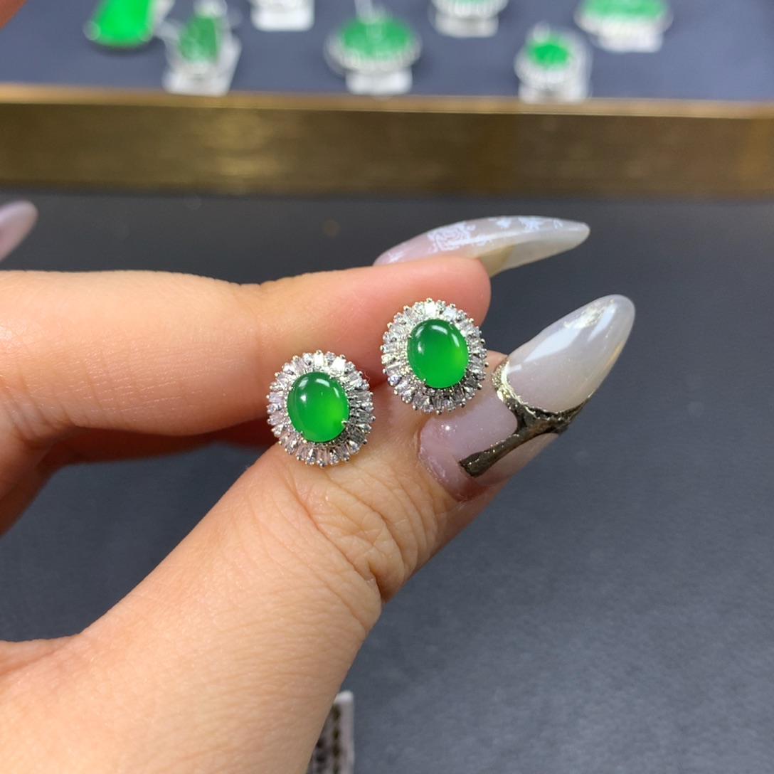 翡翠耳饰18K金镶嵌翡翠