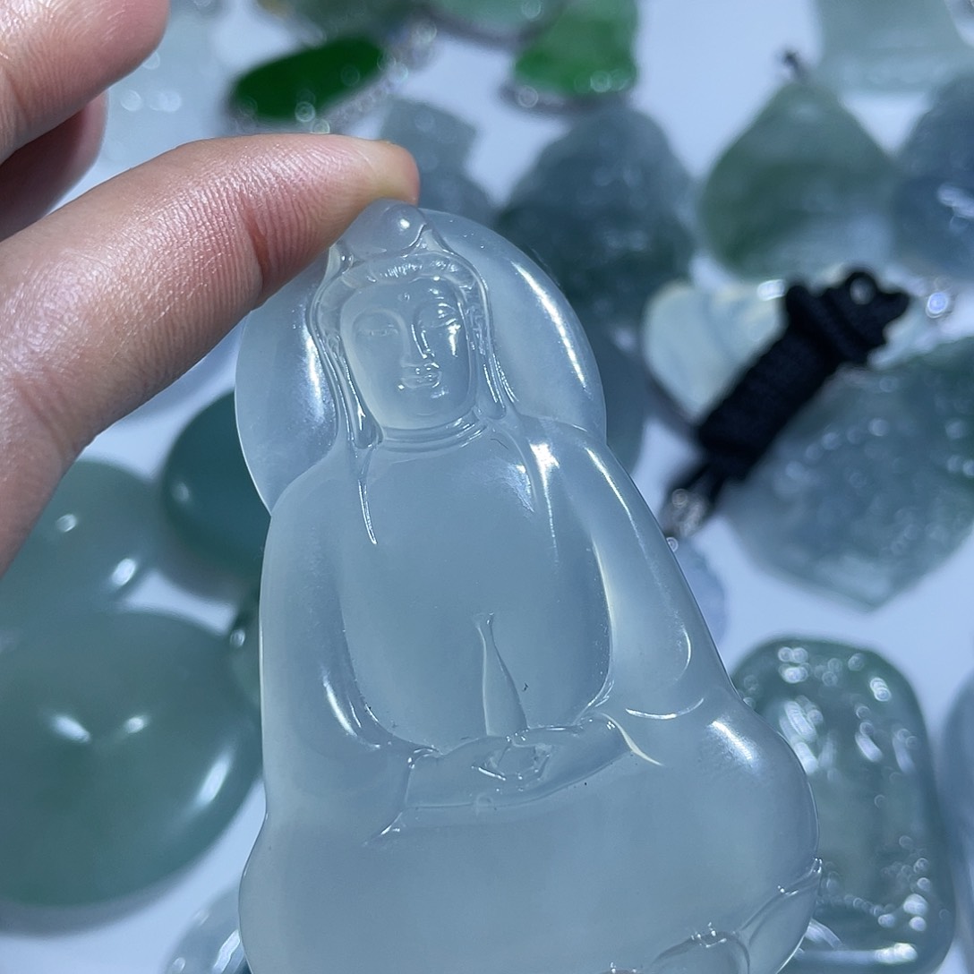 定制翡翠未镶嵌挂件