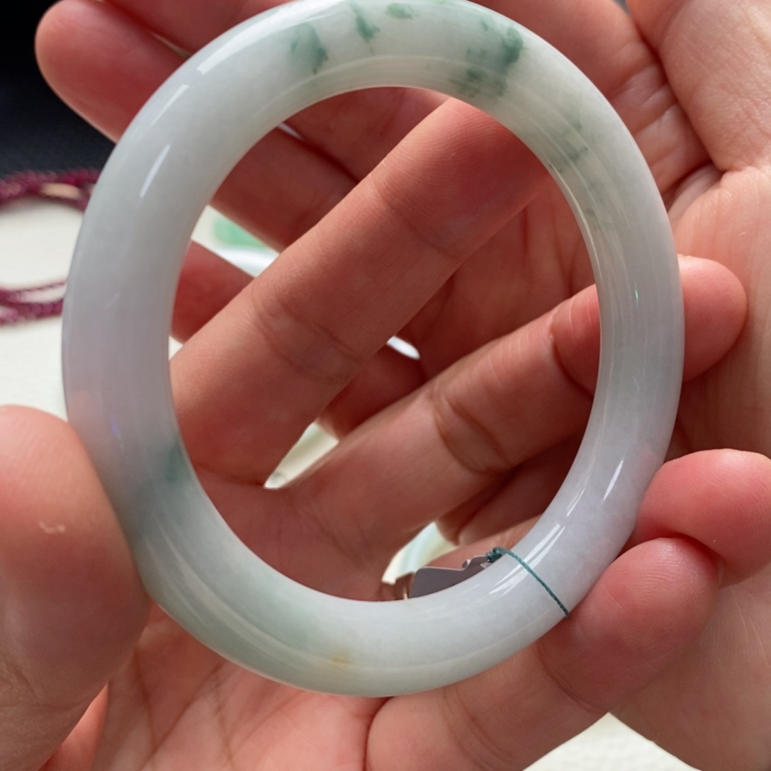 翡翠手镯未镶嵌1号