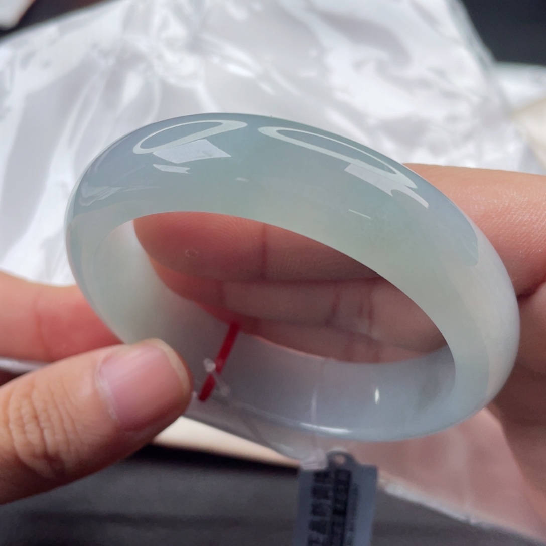 翡翠手镯未镶嵌轮胎56.8
