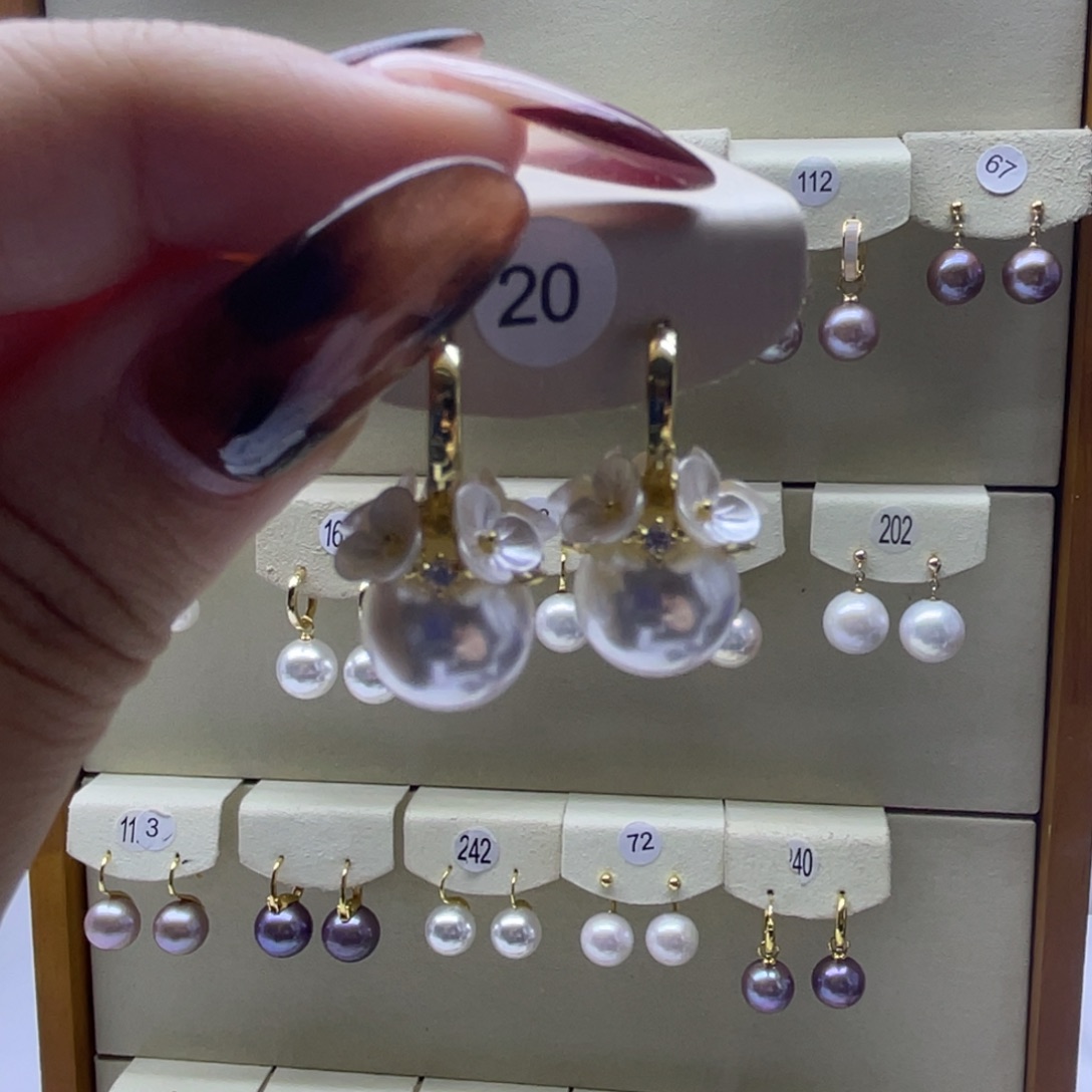 淡水珍珠耳饰未镶嵌