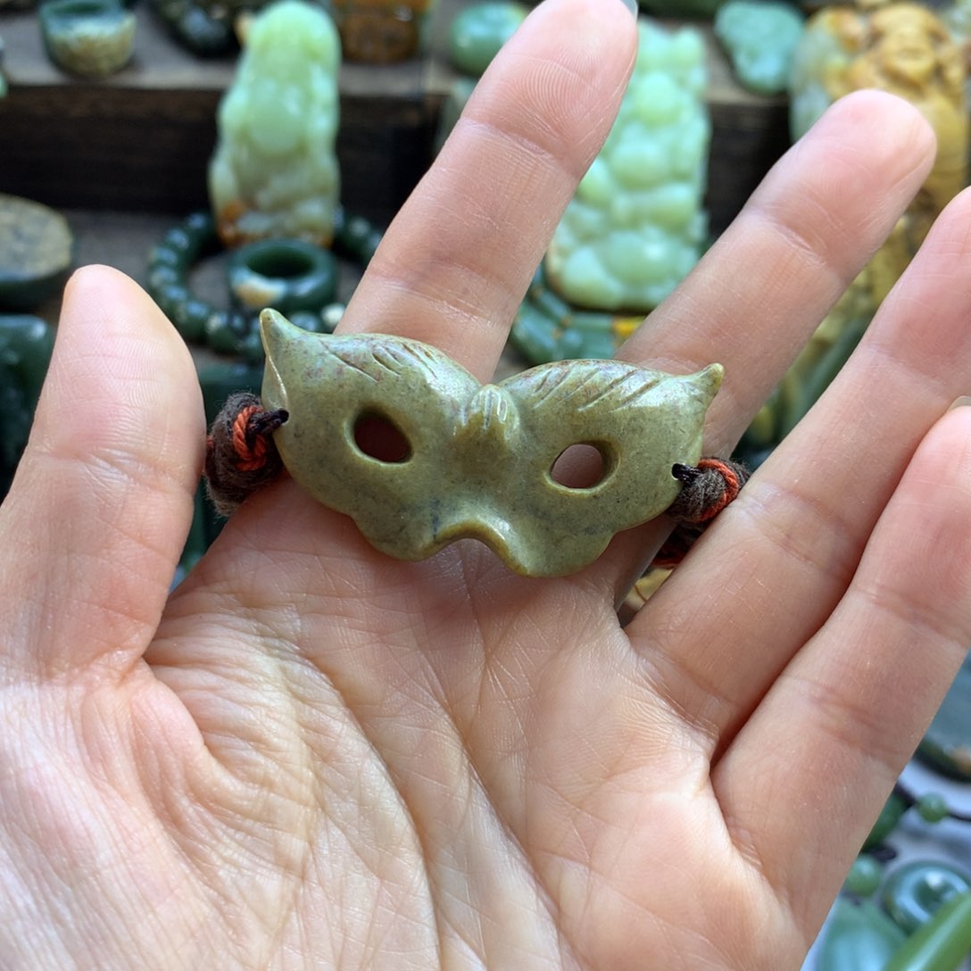 未镶嵌岫岩河磨玉（透闪石质玉）珠宝奇石