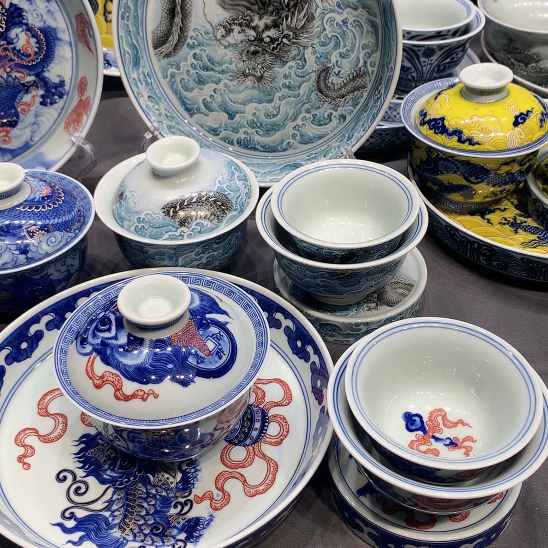 杯盛***居景德镇陶瓷学院