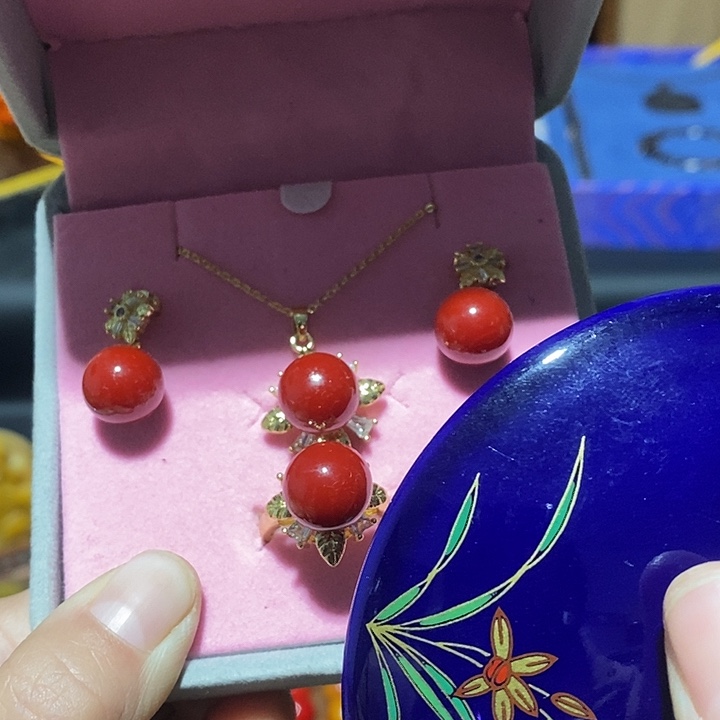 紫砂哈哈我也是很喜欢的呢