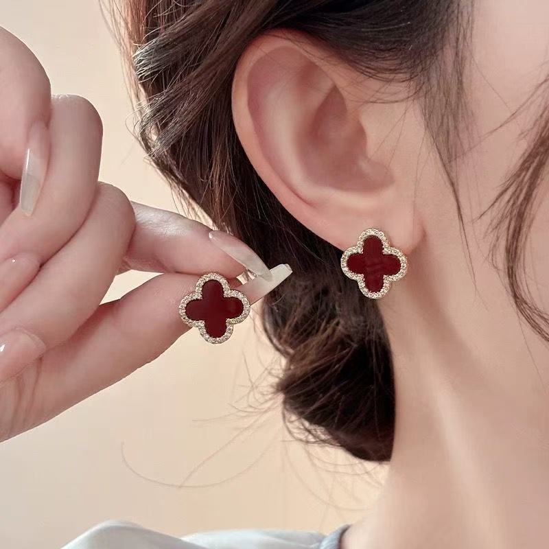精工锆石耳饰 红色幸运草耳钉气质轻奢时尚百搭小众