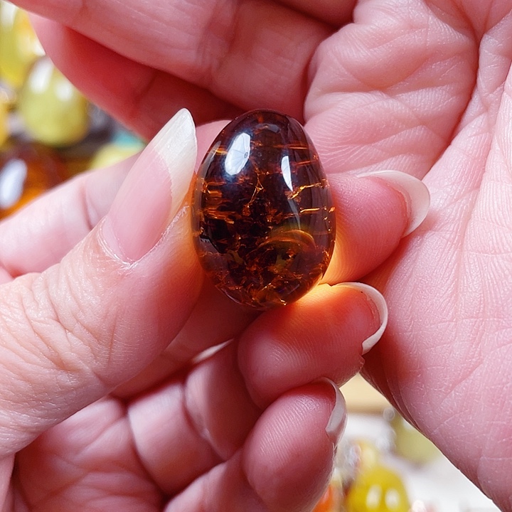 青***青琥珀未镶嵌裸石挂件