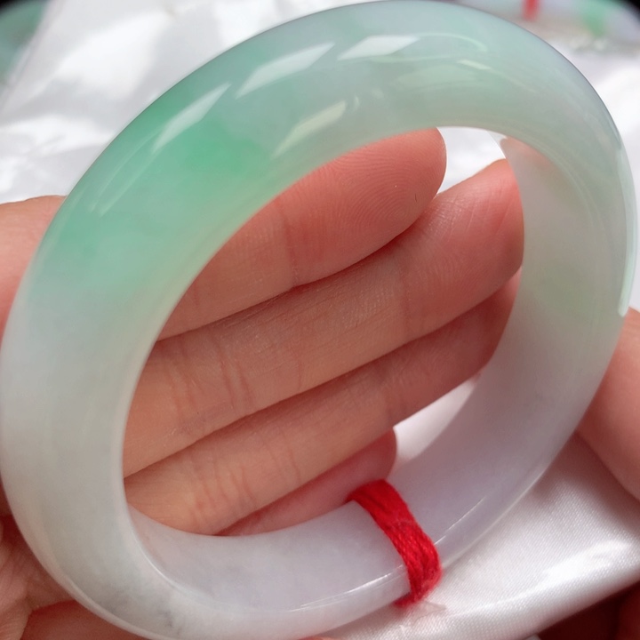 翡翠手镯未镶嵌冰胶甜绿15号