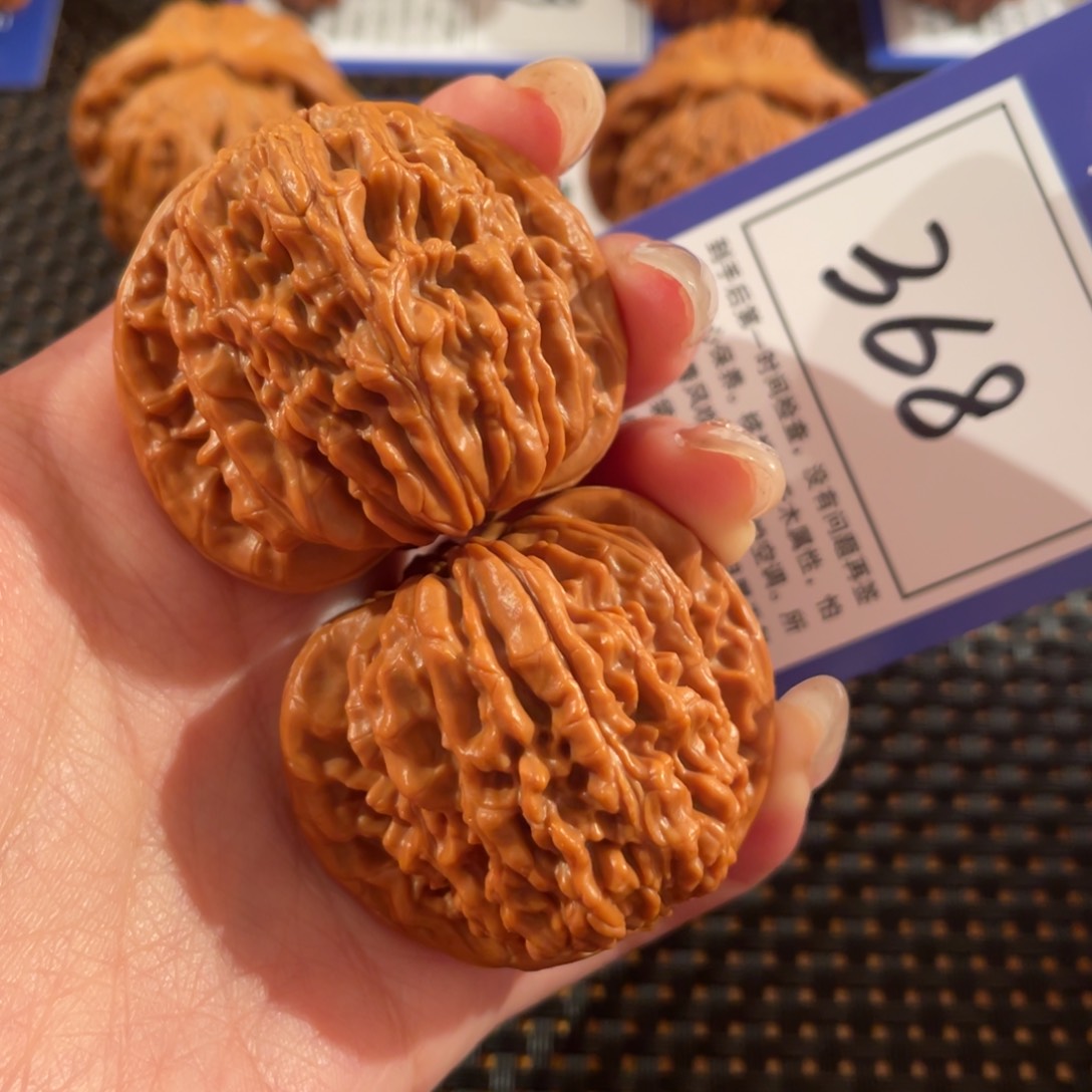 文玩核桃把件368号42尺楼