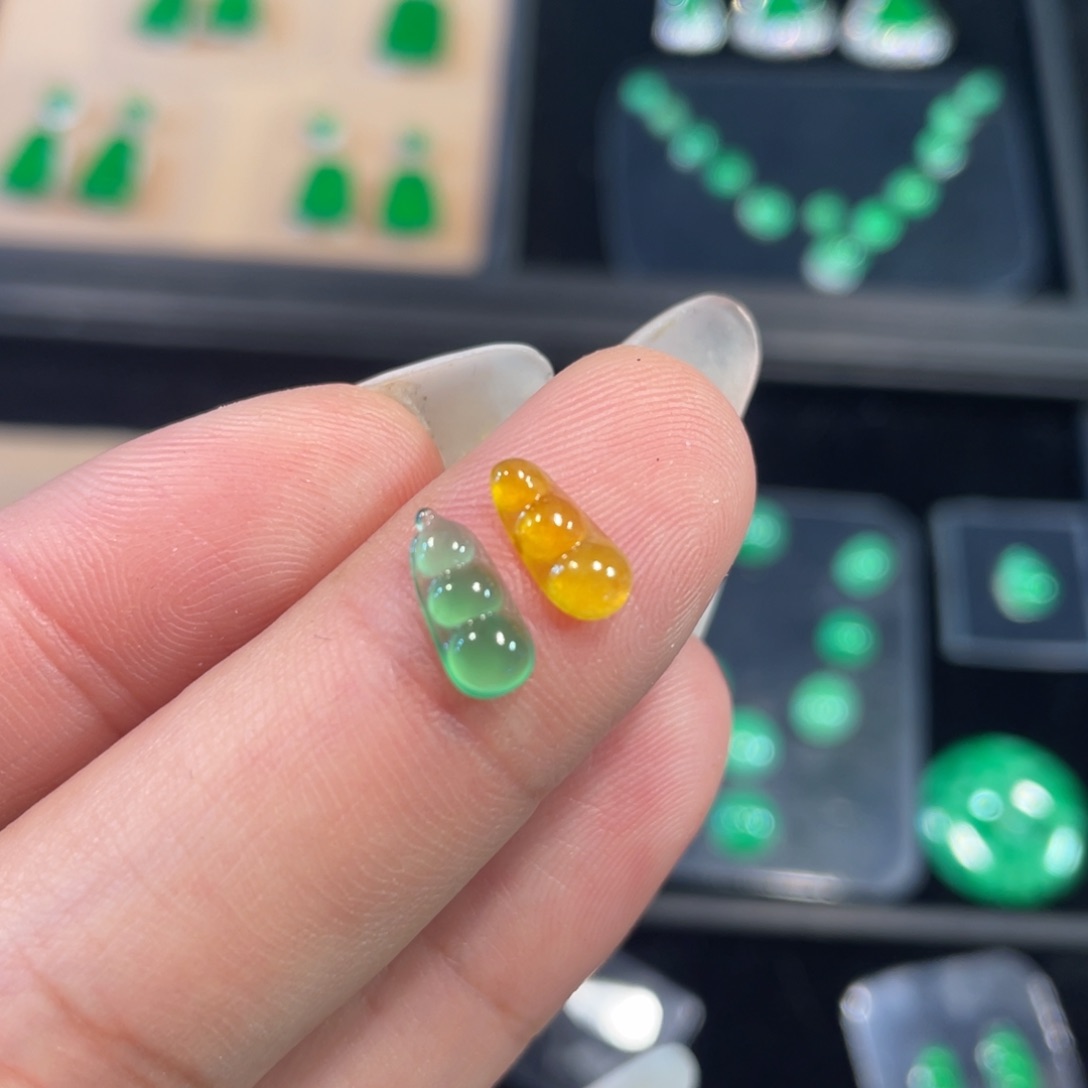 未镶嵌定制翡翠豆子