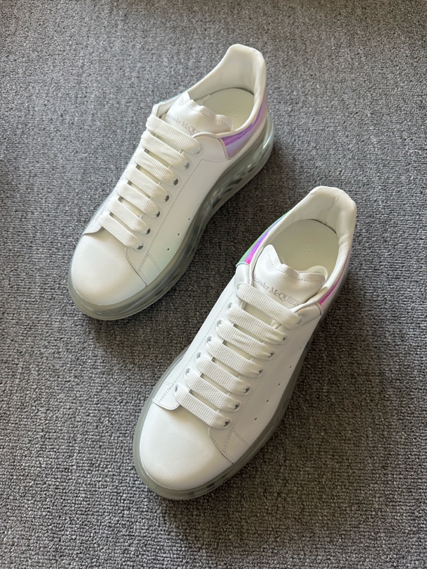 未使用 Alexander McQueen/亚历山大·麦昆 41.5码 镭射尾小白鞋