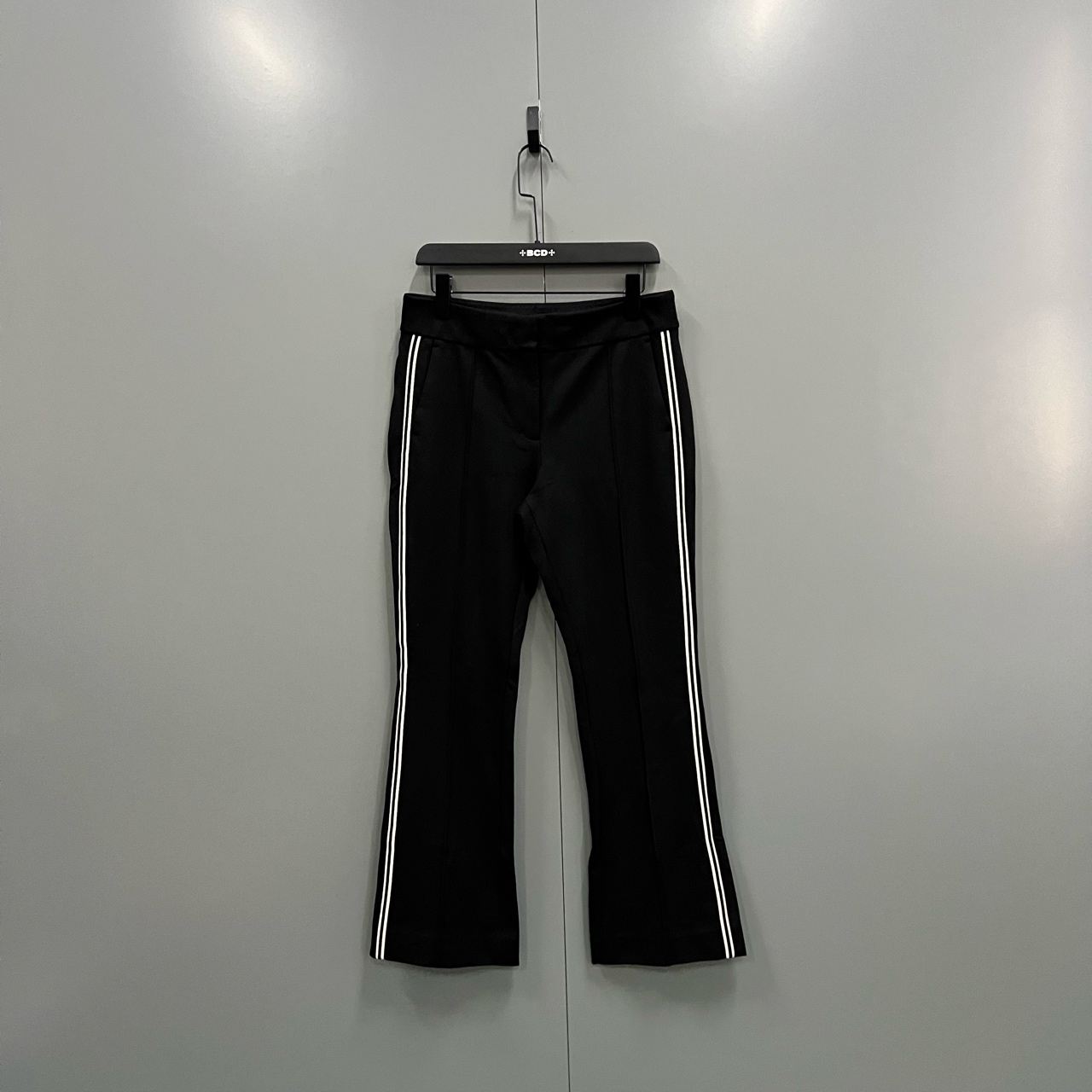 95新  （bb）203  侧边条纹长裤 3码