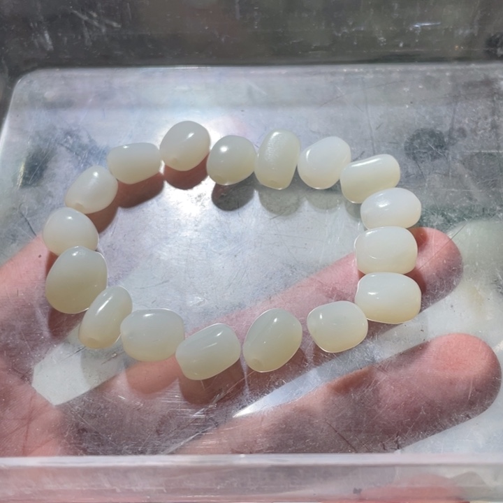 项链未镶嵌和田玉