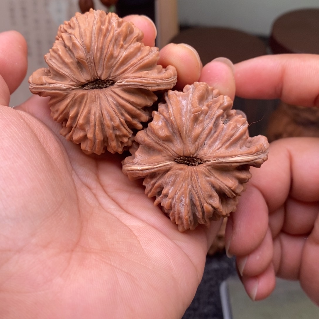 文玩核桃把件44四座楼
