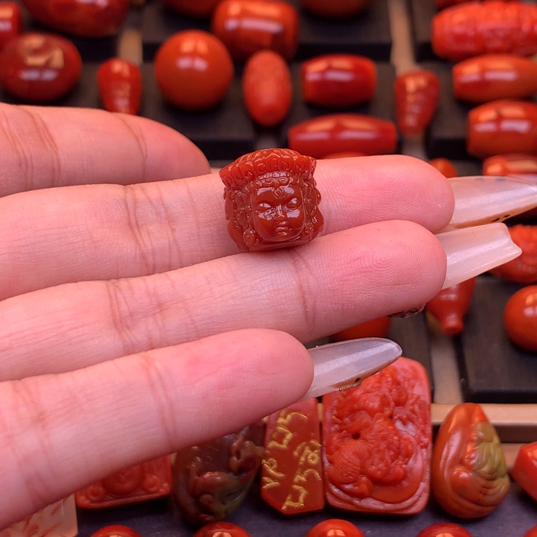 南红玛瑙未镶嵌川料原矿摩利支天菩萨13.7mm