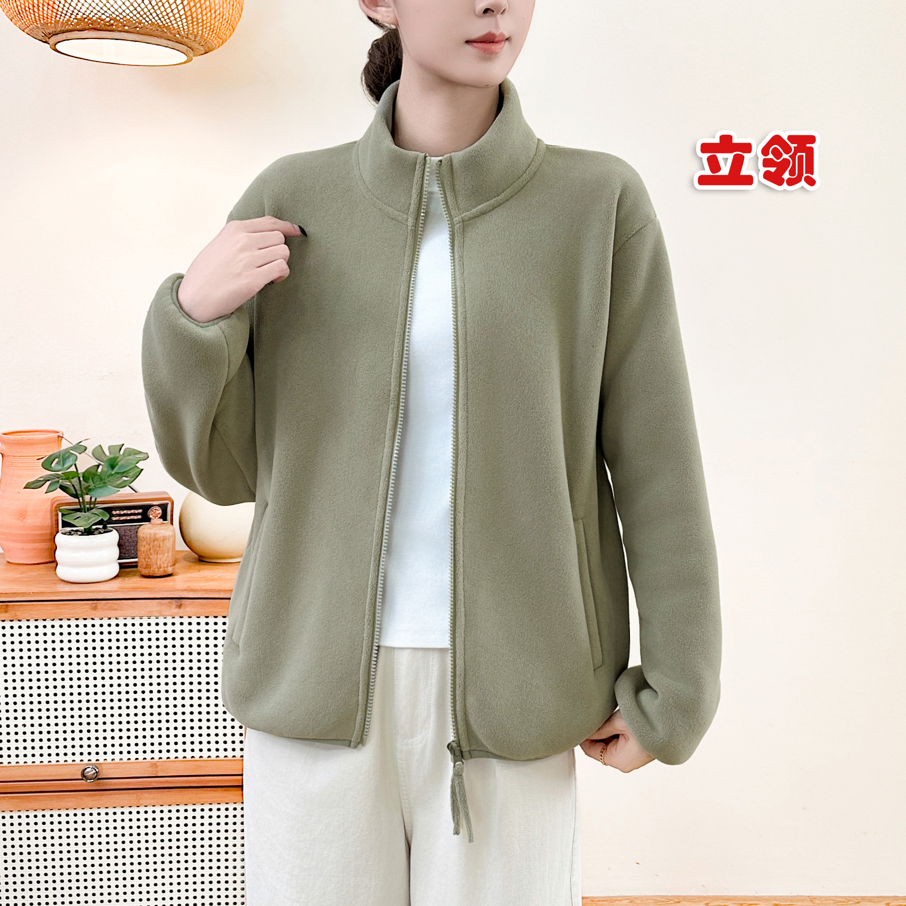 冬季保暖加绒加厚时尚百搭女款立领拉链奥粒绒外套女款