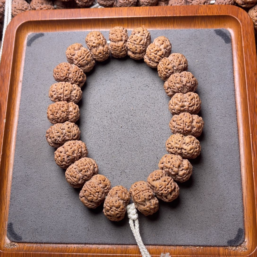 菩提籽类25号金刚菩提梅花夹板手持22