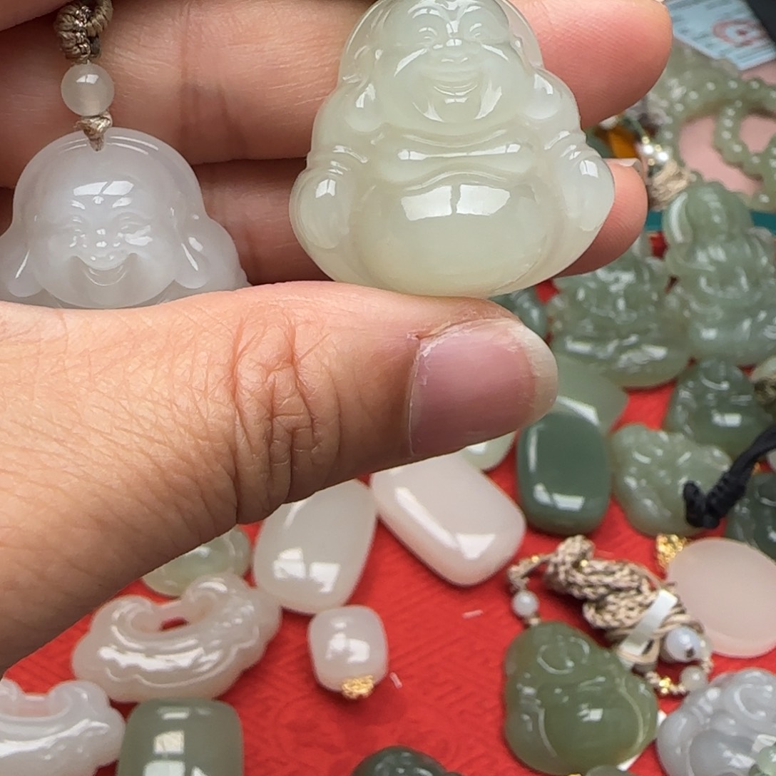 和田玉未镶嵌颈饰秋*小