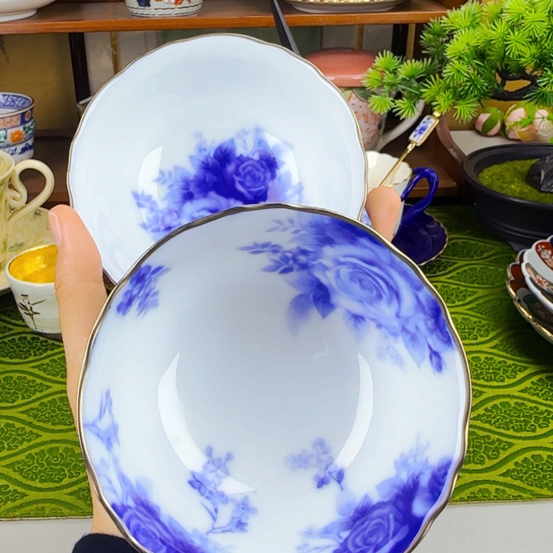 它家陶瓷 很好看！！2