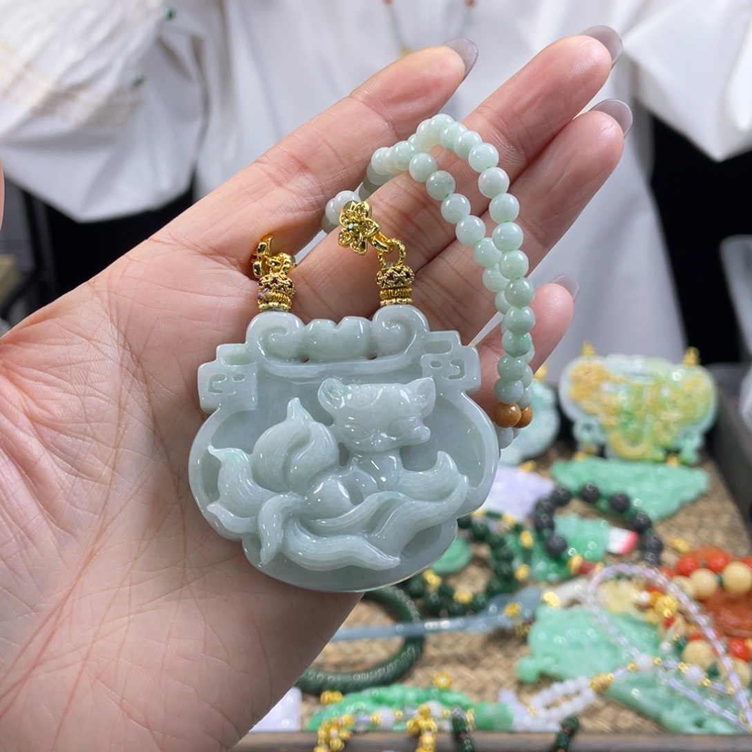 翡翠颈饰未镶嵌代编织