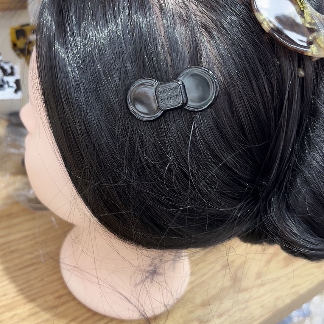 皮质铁合金小号黑色蝴蝶结