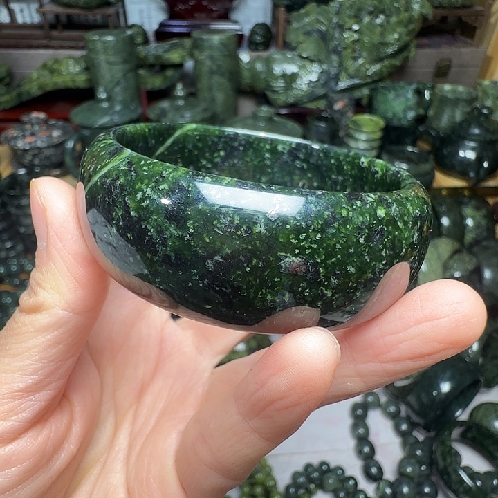 未镶嵌蛇纹石玉手镯60cm1****草