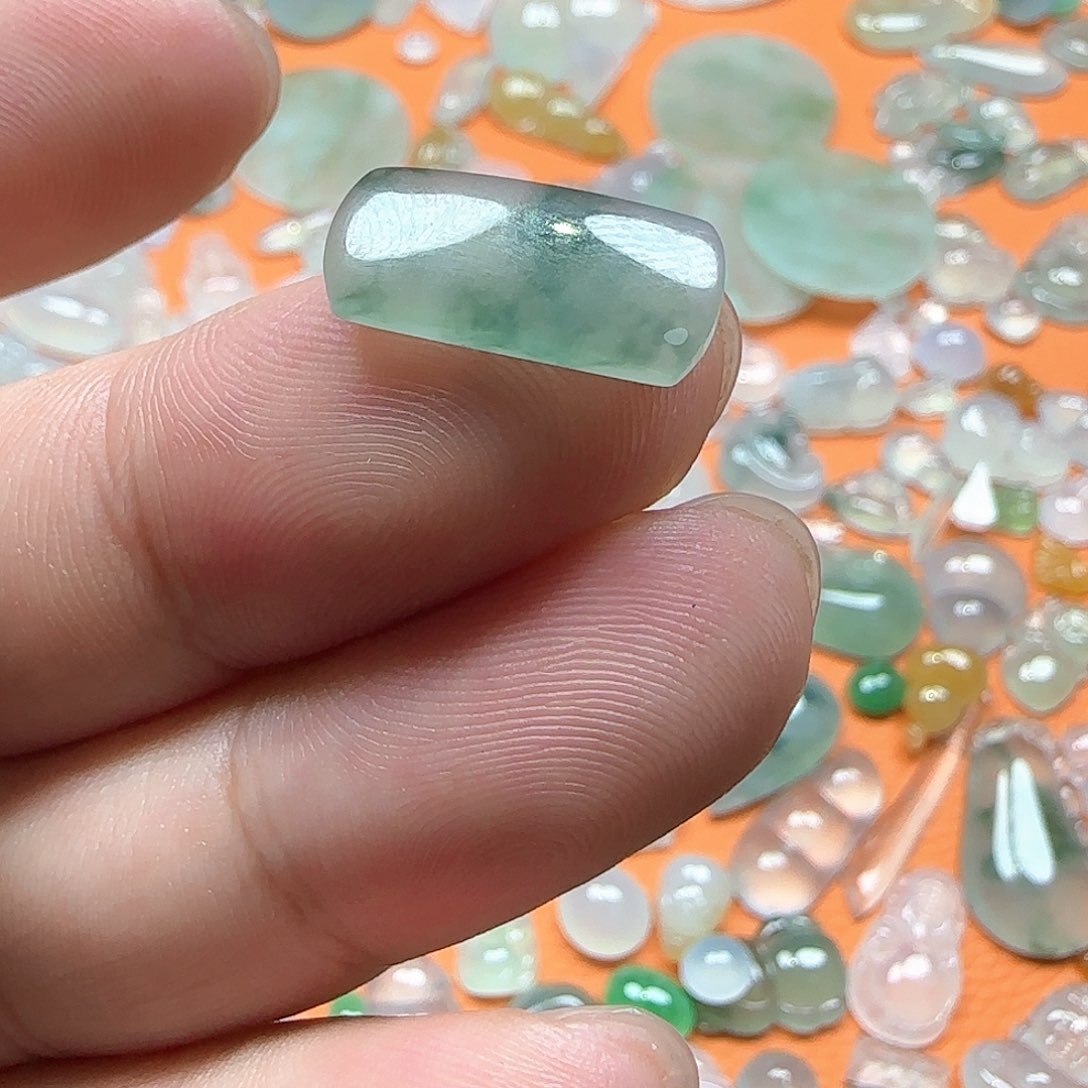 定制翡翠未镶嵌翡翠