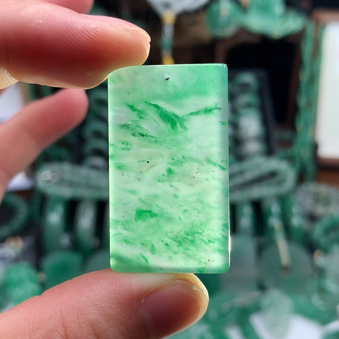 石英质玉吊坠(不含链)未镶嵌无事牌