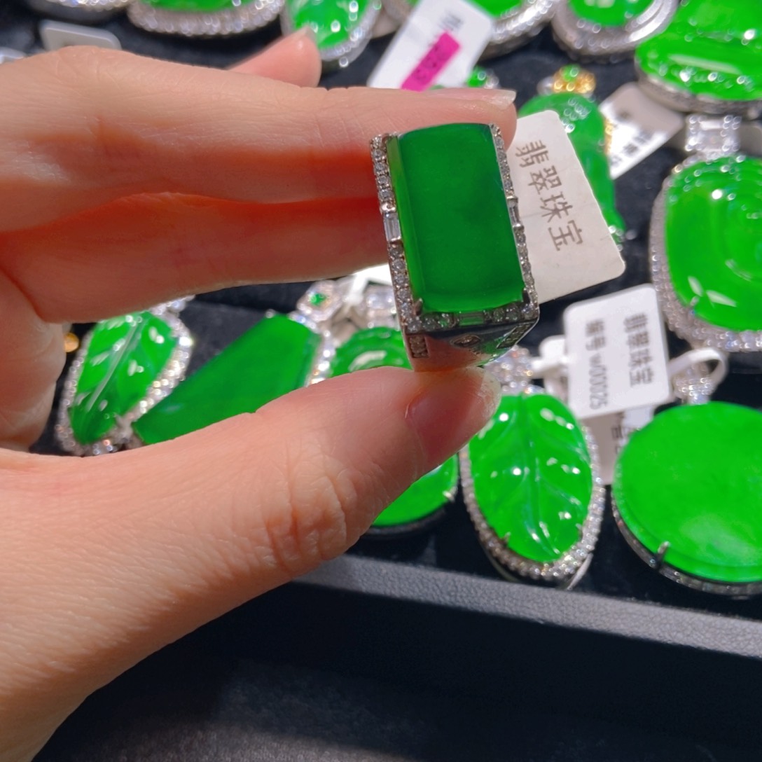 翡翠吊坠(不含链)银S925镶嵌