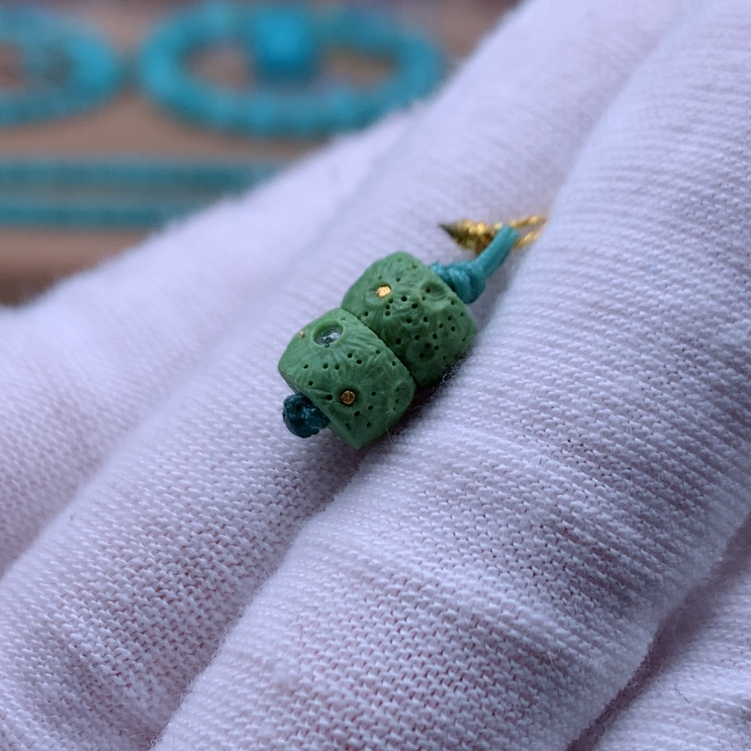 绿松石18K金镶嵌珠宝奇石