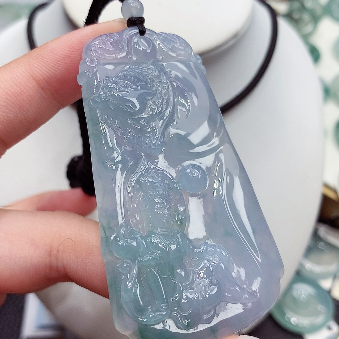 颈饰未镶嵌翡翠翡翠39，67.5/41.3/6.2