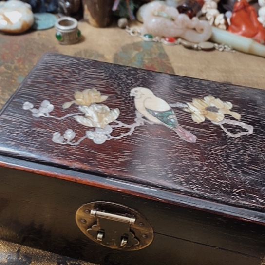 d b n jh j f k l