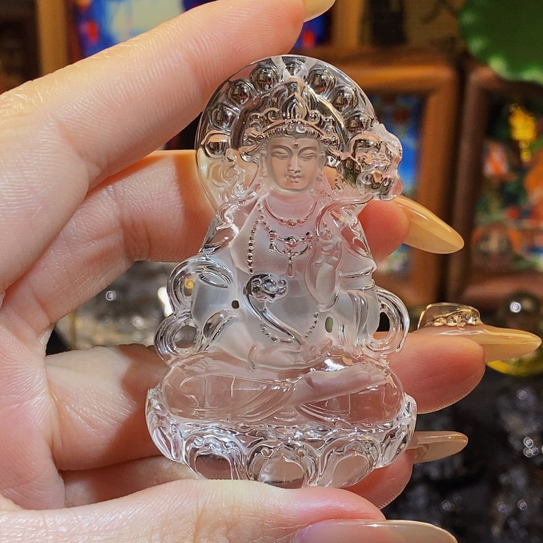 大***迪颈饰水晶未镶嵌吊坠