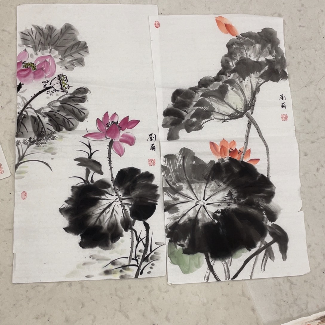 国画刘丽两幅微瑕