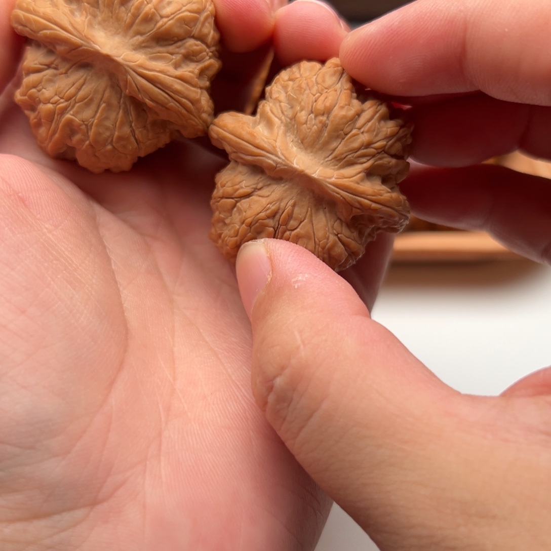 吊坠文玩核桃血麒麟