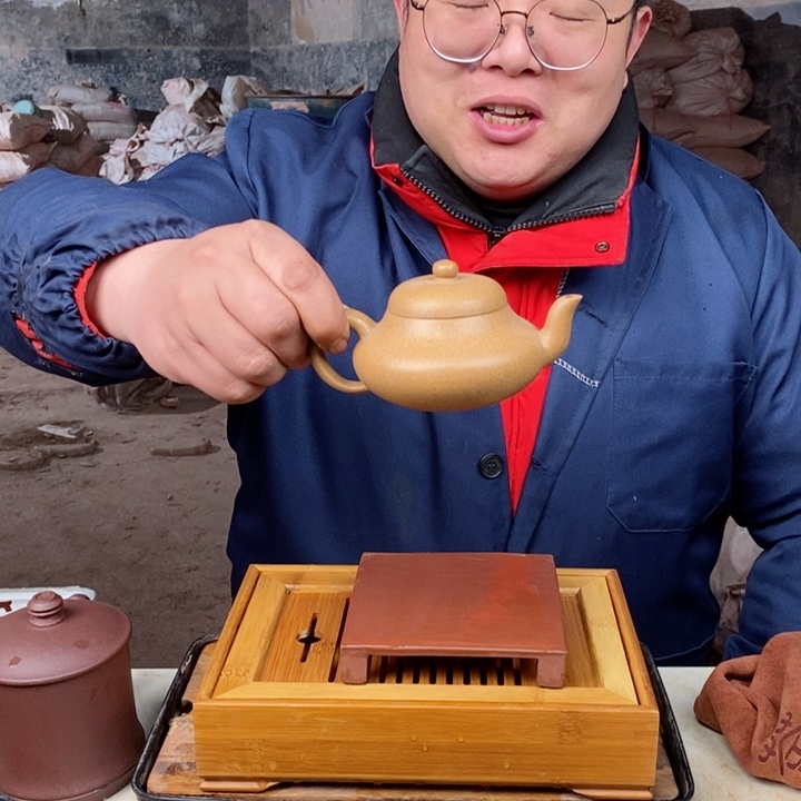 紫砂茶壶折***信7667777766666666666