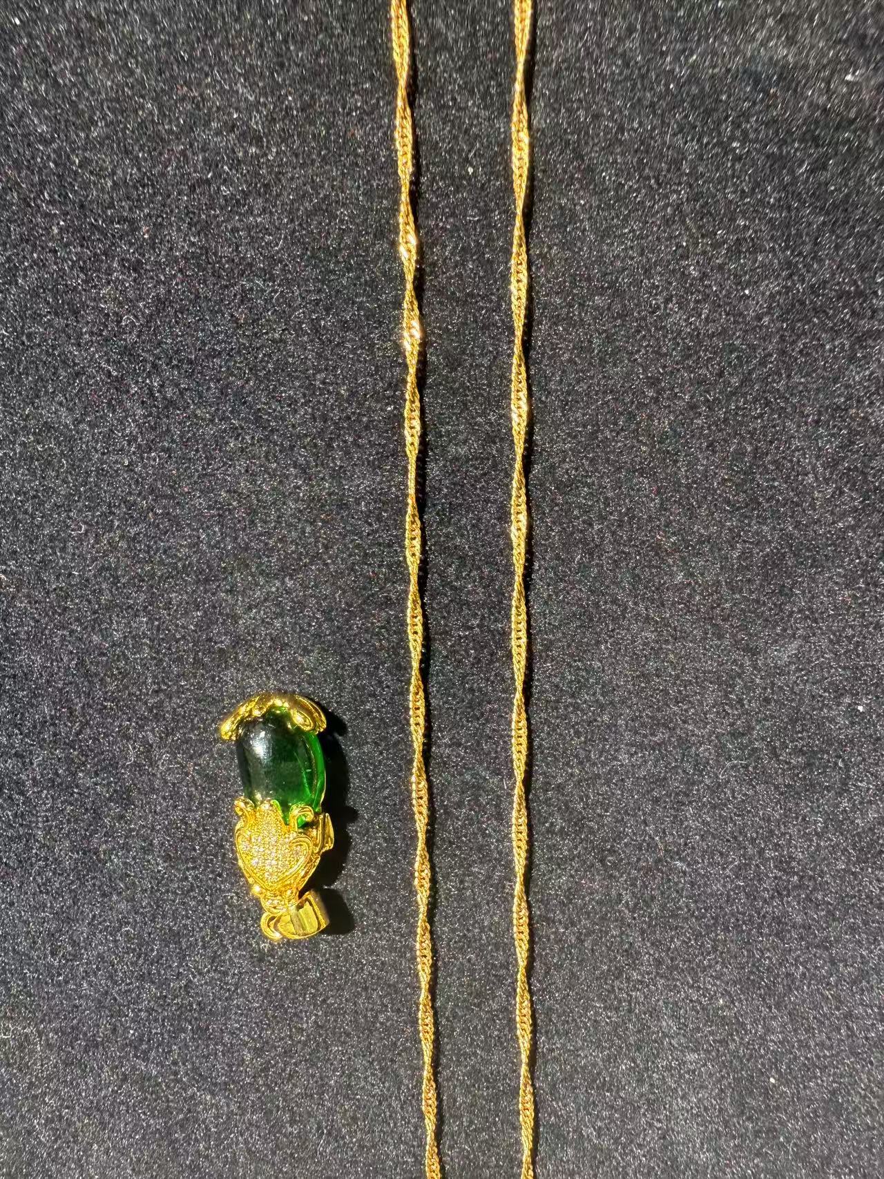 培育祖母绿【48小时鉴赏期】先鉴后发 K黄水波纹项链-嘟嘟