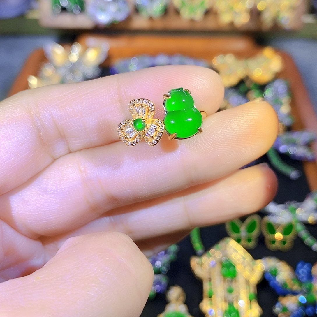 颈饰银S925镶嵌翡翠