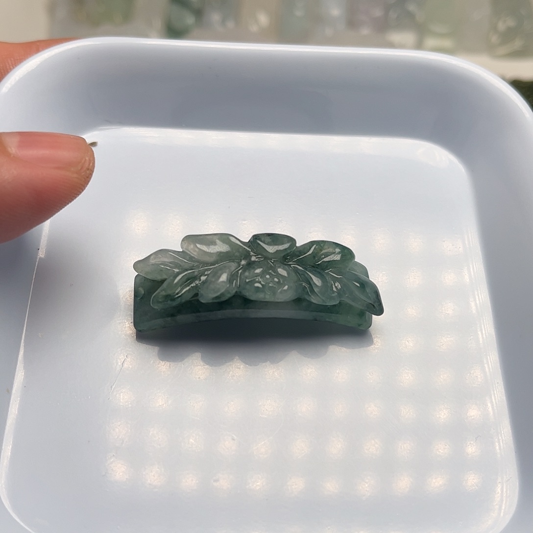 翡翠未镶嵌颈饰天然翡翠吊坠