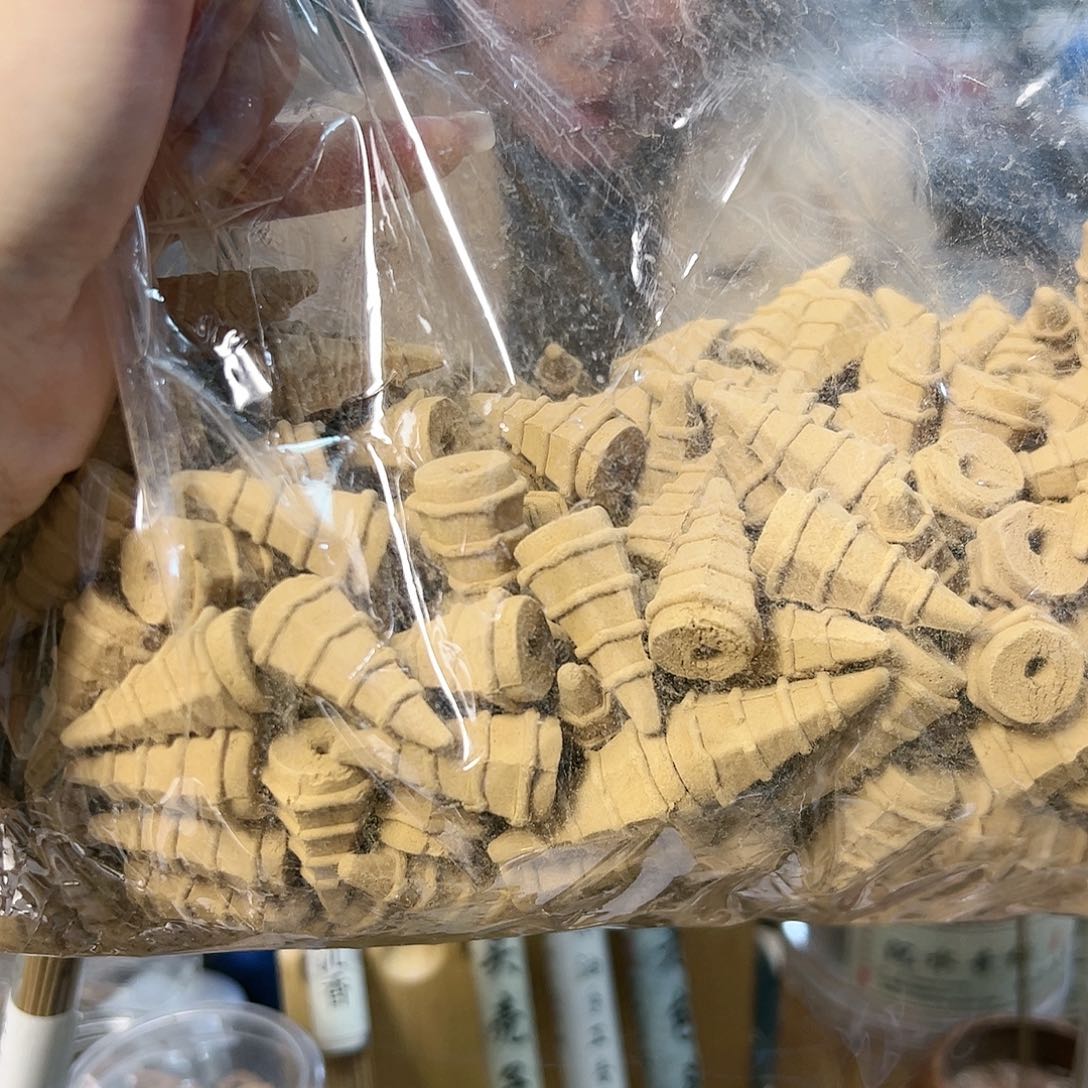 线香50克塔香。       