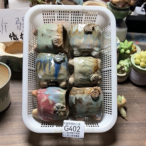 紫砂花盆402微瑕品口径5厘米左右口不方