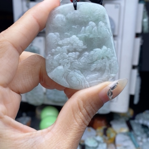 翡翠颈饰未镶嵌翡翠