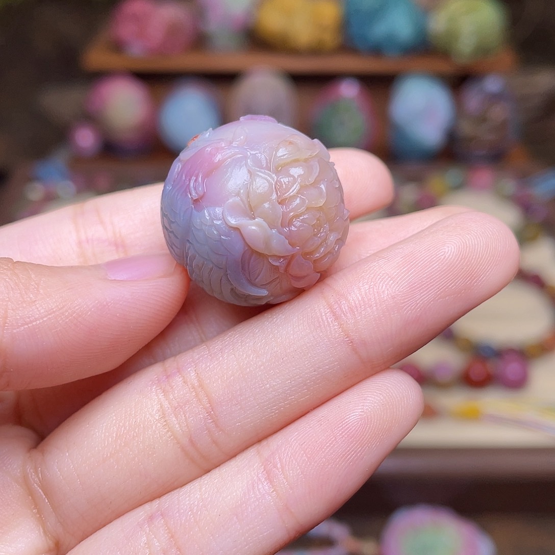 醉***醺玛瑙/玉髓未镶嵌珠宝半成品盐源玛瑙凤穿牡丹珠