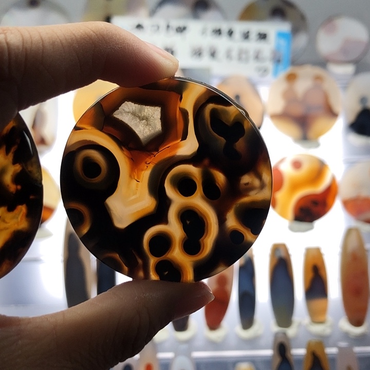 玛瑙/玉髓未镶嵌珠宝半成品139