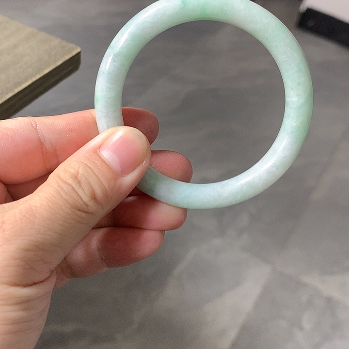 翡翠颈饰未镶嵌54.5圈