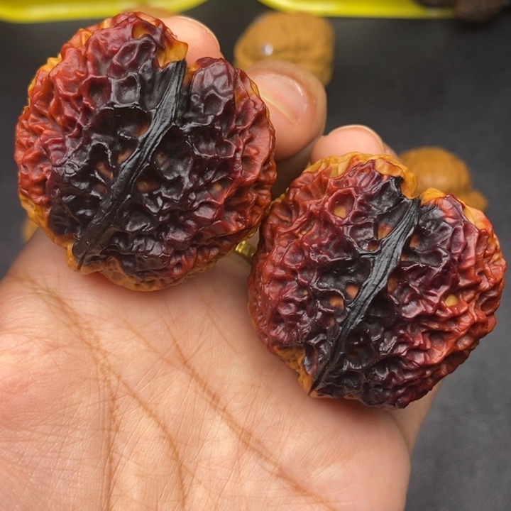 文玩核桃吊坠41尺铁绣球