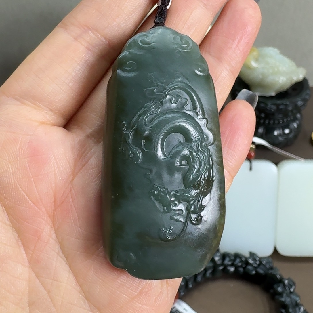 和田玉未镶嵌吊坠(不含链)