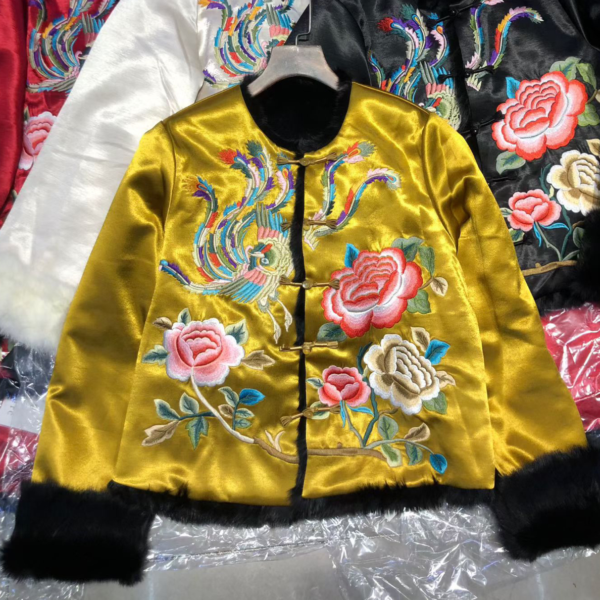 双十二福利秒杀新中式国风刺绣真兔毛高端冬季外套