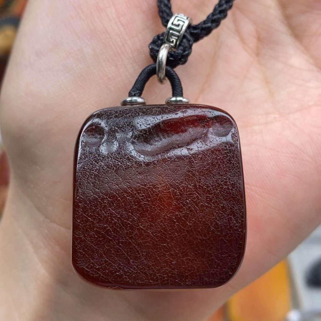 未镶嵌琥珀吊坠(赠链)